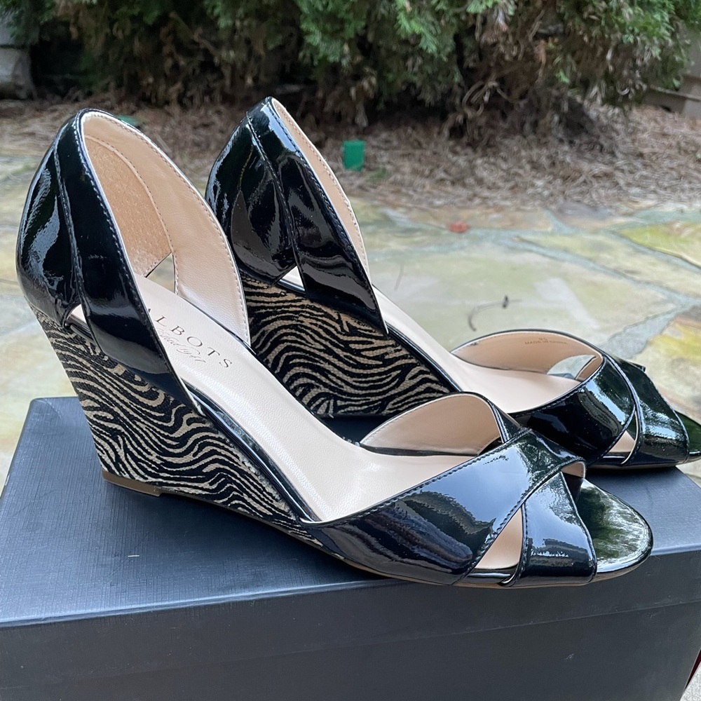Talbots Women’s Wedge Zebra Heel 9.5M